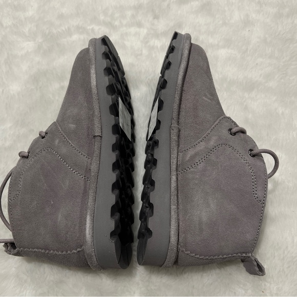 New! Bearpaw Skye grey suede Chelsea boot - Picture 6 of 6